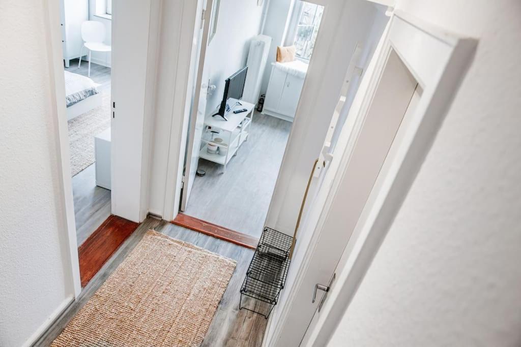 City-Appartement, Holtenauer Strasse Mit 24H Check-In Kiel Bagian luar foto