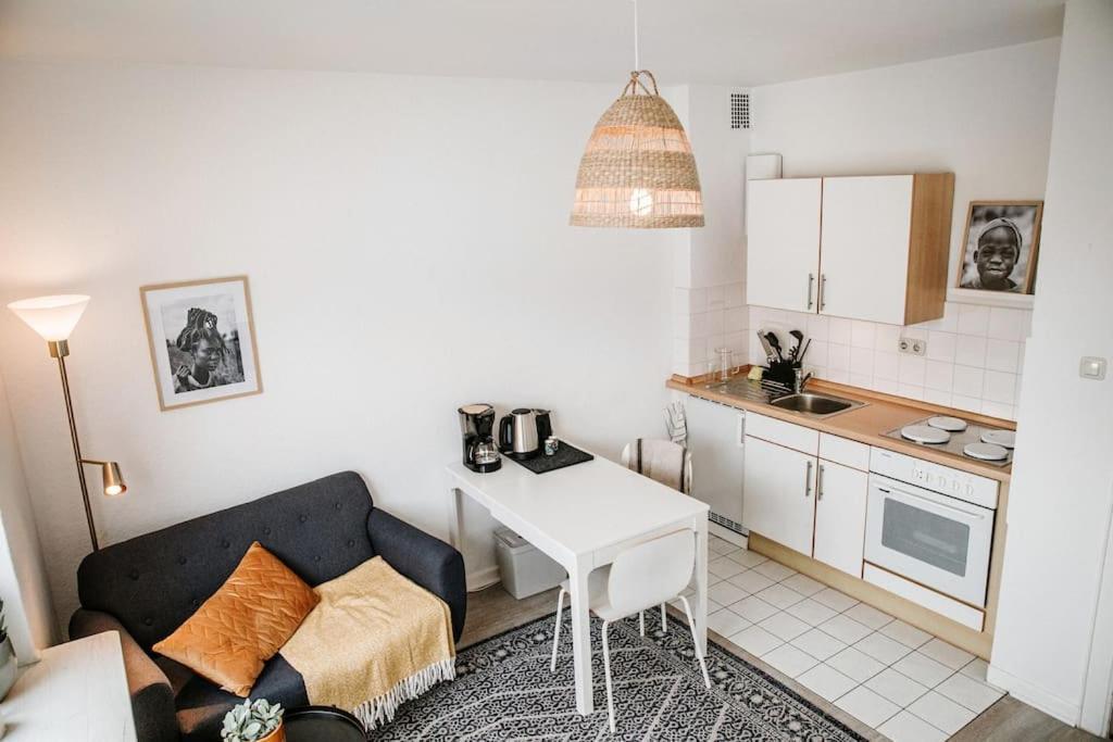 City-Appartement, Holtenauer Strasse Mit 24H Check-In Kiel Bagian luar foto
