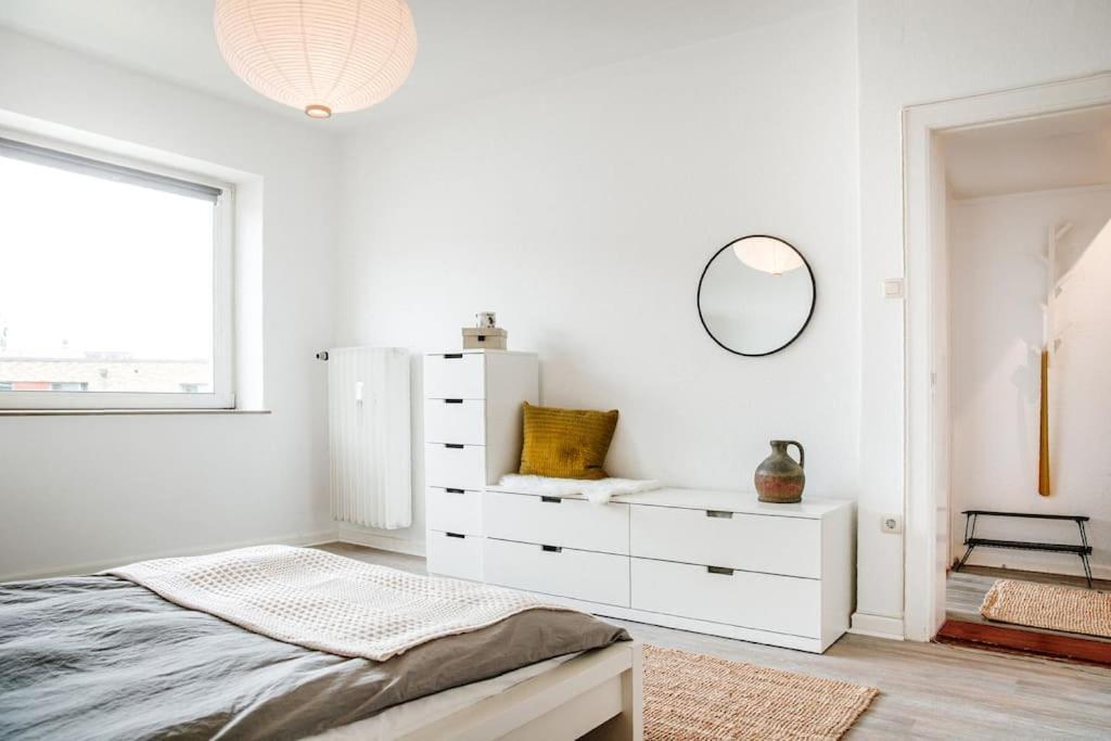 City-Appartement, Holtenauer Strasse Mit 24H Check-In Kiel Bagian luar foto